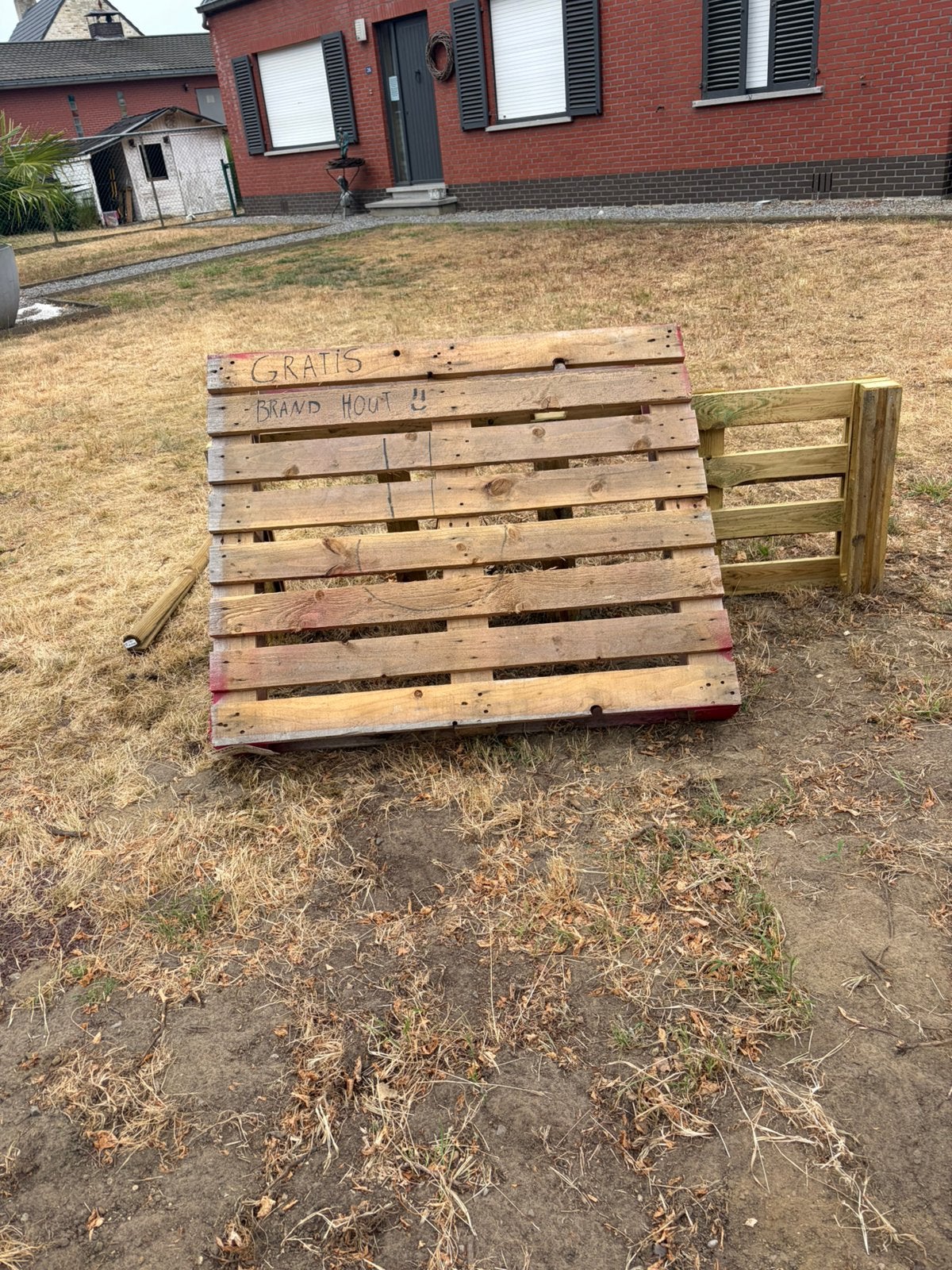 gratis hout, Ophalen, Zo goed als nieuw, Hout