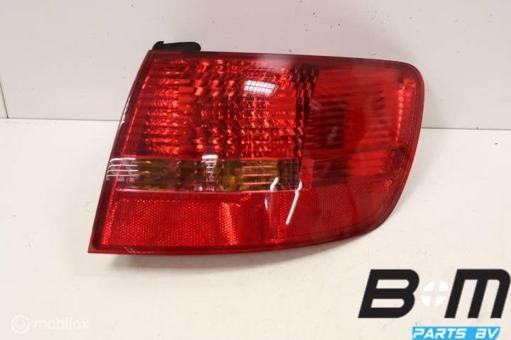 Achterlicht rechts Audi A6 4F Avant 4F9945096, Gebruikt