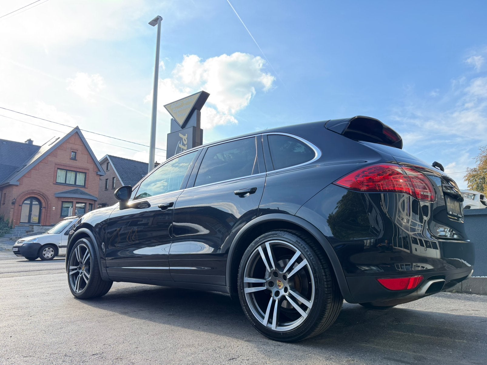 PORSCHE CAYENNE SPORT LUXURY FULL PANO JANTES 21 !, Autos, Cuir, Achat, Entreprise, Entretenue par le concessionnaire