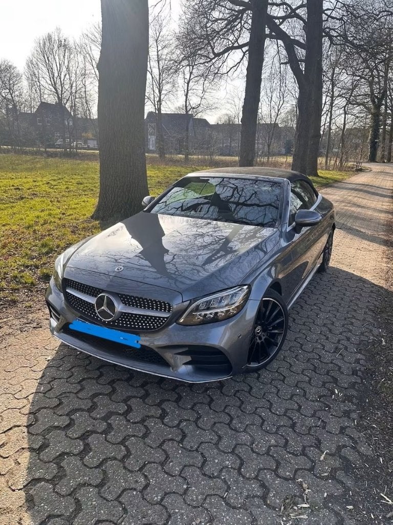 MERCEDES cabrio C200 MHE 4-matic, attelage de remorque, Autos, Mercedes-Benz, Achat, Cabriolet, Entretenue par le concessionnaire