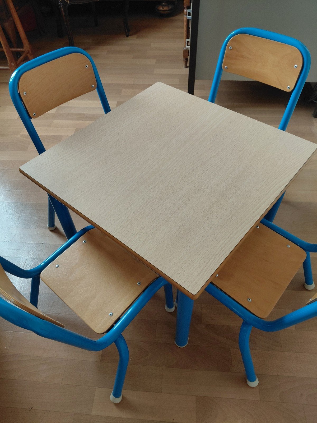 table pour enfants avec chaises assorties, Enlèvement