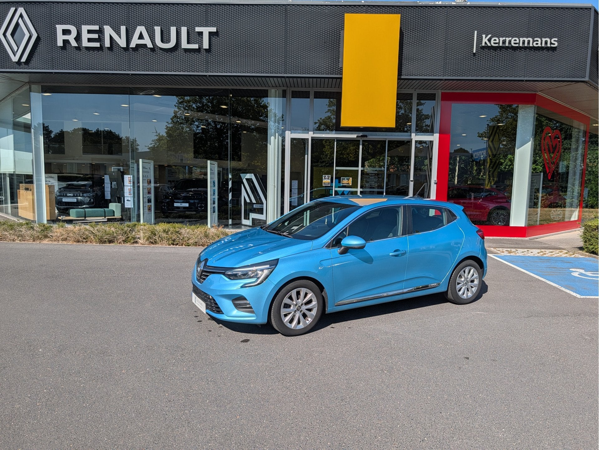 Renault Clio 1.0 TCe Business Zen (bj 2021), Voorwielaandrijving, Stof, Parkeersensor, 1057 kg