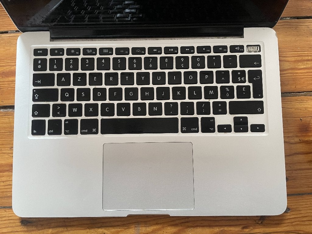 Lot 2 MacBook Pro (2011 + 2013) – pour pièces / réparation, Informatique & Logiciels, Enlèvement, Ne fonctionne pas, Mac Pro, 2 à 3 Ghz