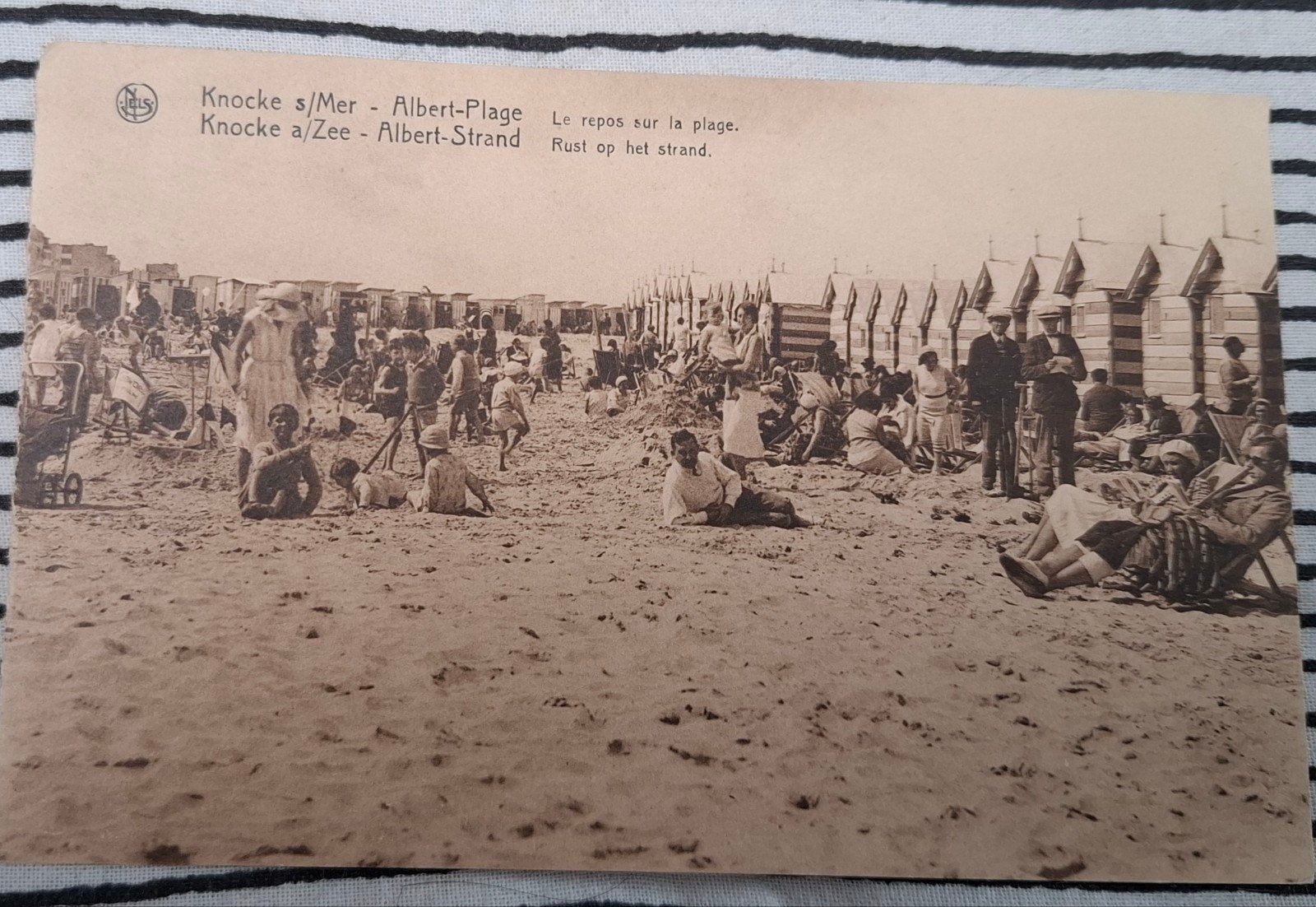 Knokke, le repos sur la plage, Collections, Enlèvement ou Envoi, Non affranchie, Flandre Occidentale
