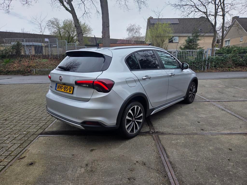 FIAT TIPO CROSS. 2023, Te koop