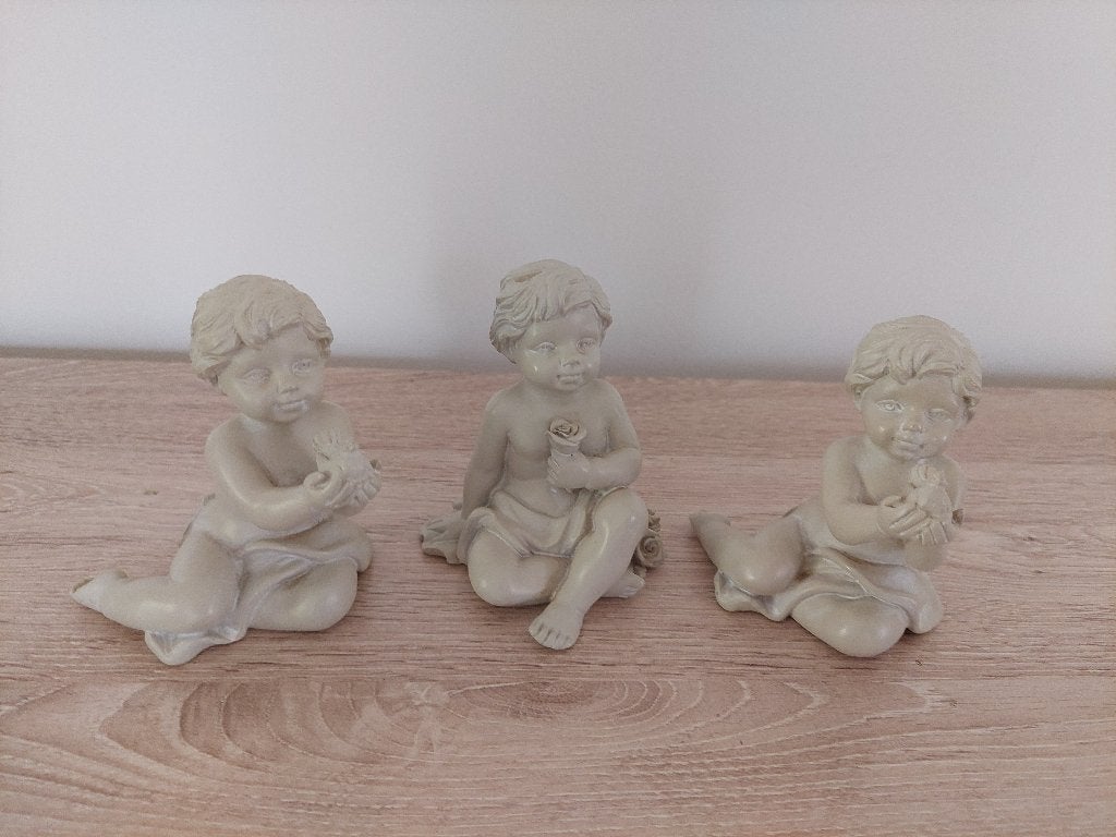 3 decoratieve zittende engeltjes + 1 gratis, Ophalen