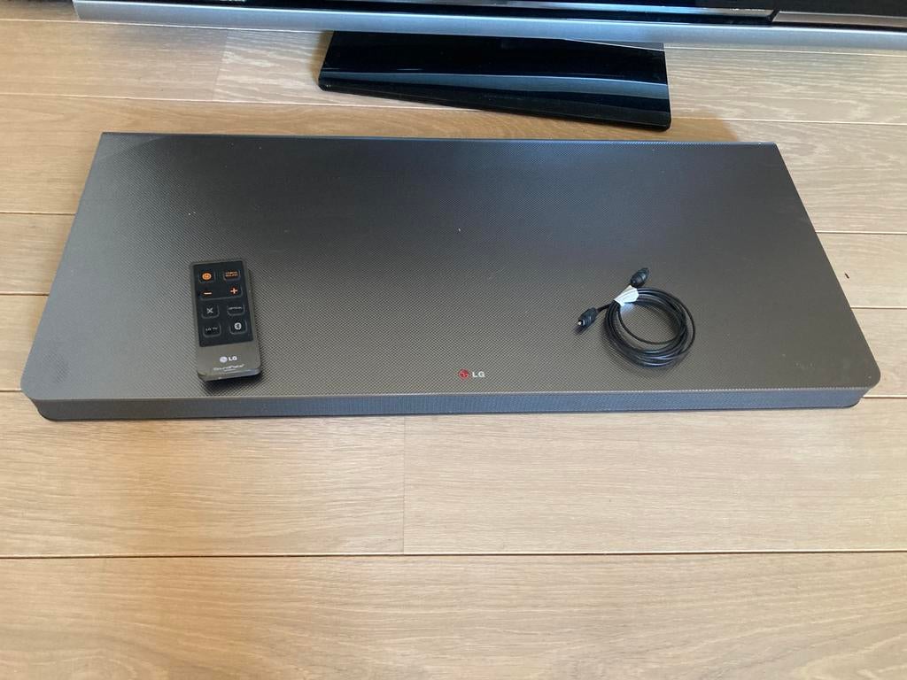 LG soundplate soundbar, Enlèvement, Bluetooth, Utilisé