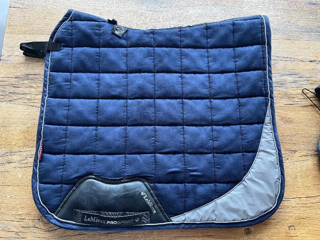 LeMieux Reflective mt full, dressuurdekje, Dieren en Toebehoren, Ophalen of Verzenden, Gebruikt, Dressuurdekje, Lemieux