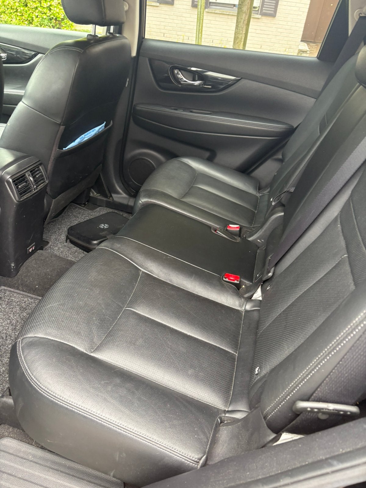 Zwarte nissan x-trail nekta 5 deurs, Autos, Nissan, Cuir, Achat, Euro 6, Carnet d'entretien
