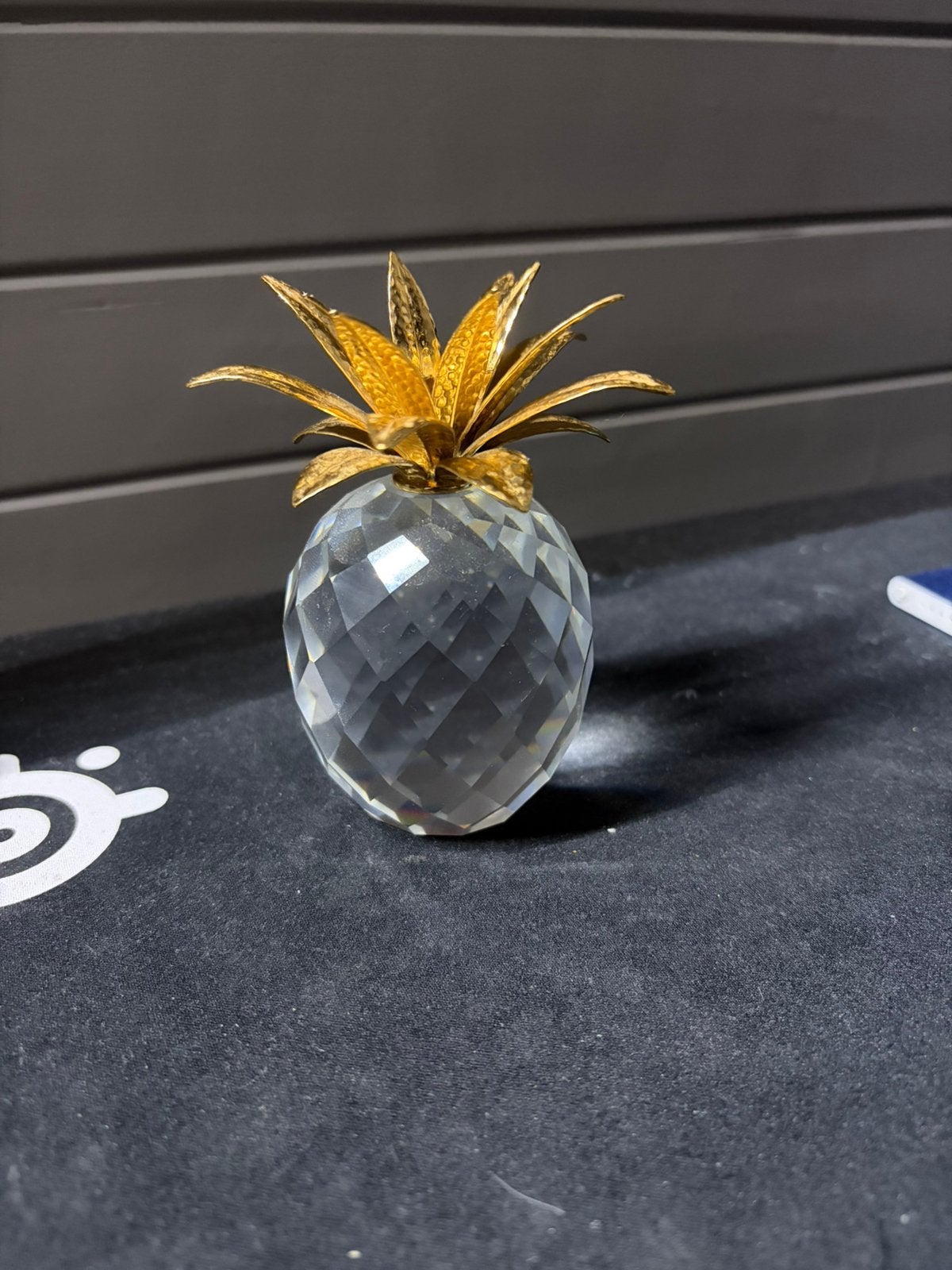 Swarovski kristallen ananas met gouden bladeren, Ophalen, Zo goed als nieuw, Figuurtje