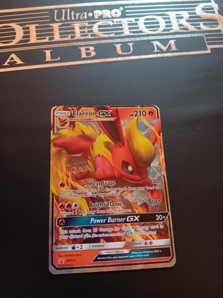 Flareon GX pokémon card, Ophalen of Verzenden, Zo goed als nieuw, Losse kaart, Foil