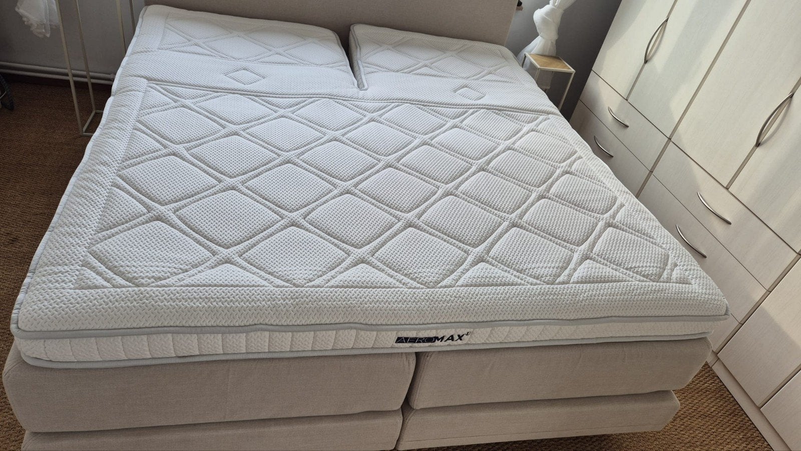 sur matelas quasi neuf, Maison & Meubles, Chambre à coucher | Lits boxsprings, Neuf, Queen size, 180 cm, 200 cm