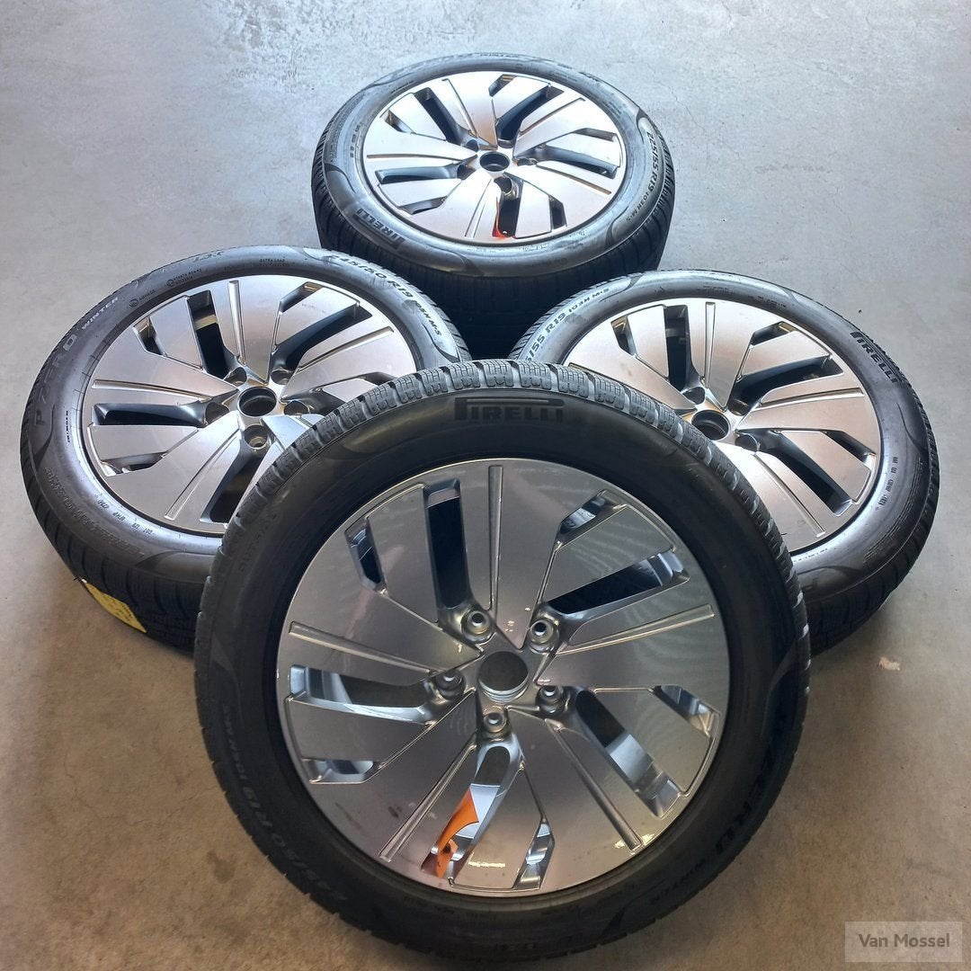 Audi A6 E-Tron Pirelli PZero Winter 225/55/R19 103H 245/50/R, Auto-onderdelen, Banden en Velgen, 19 inch, Gebruikt, -, -