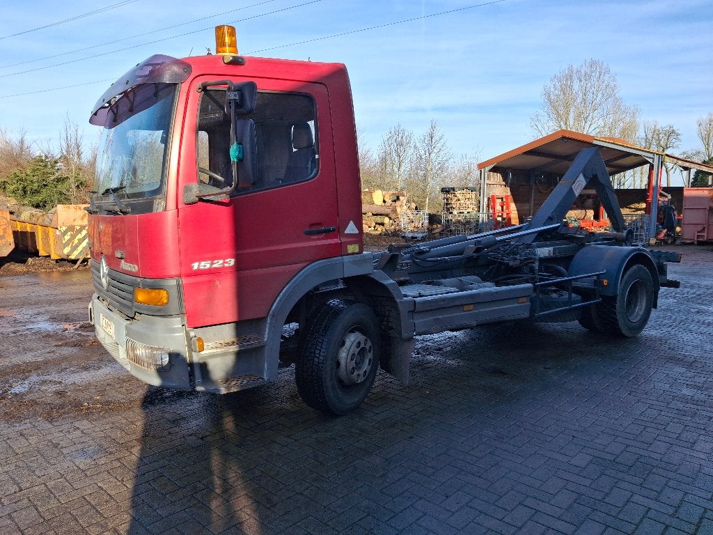 Vrachtwagen, Euro 2, Mercedes-Benz, Particulier, 2 zetels