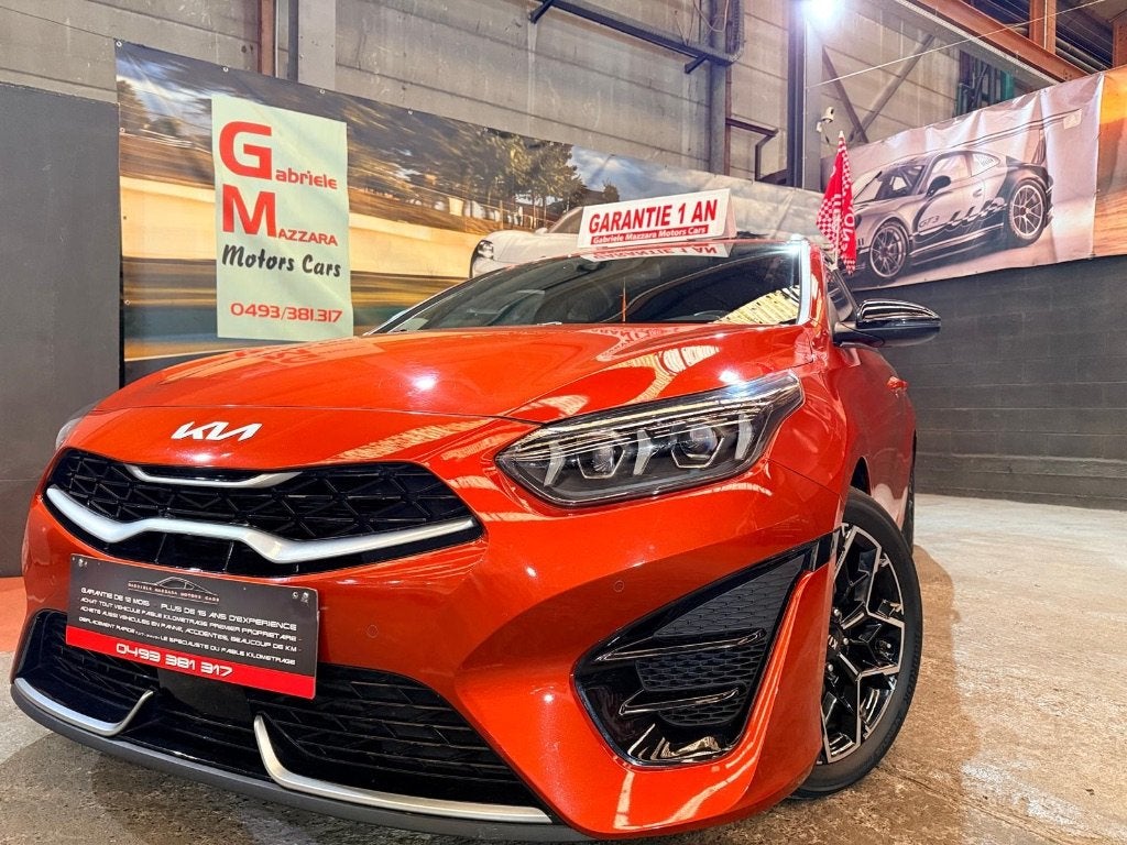 KIA Ceed SW GT-Line 1.6CRDI CarPlay GPS-camera achter, Auto's, Dealer onderhouden, Euro 6, Overige kleuren, Leder