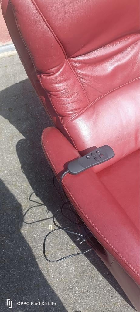 Lederen relaxzetel met 2 aparte motoren, Ophalen