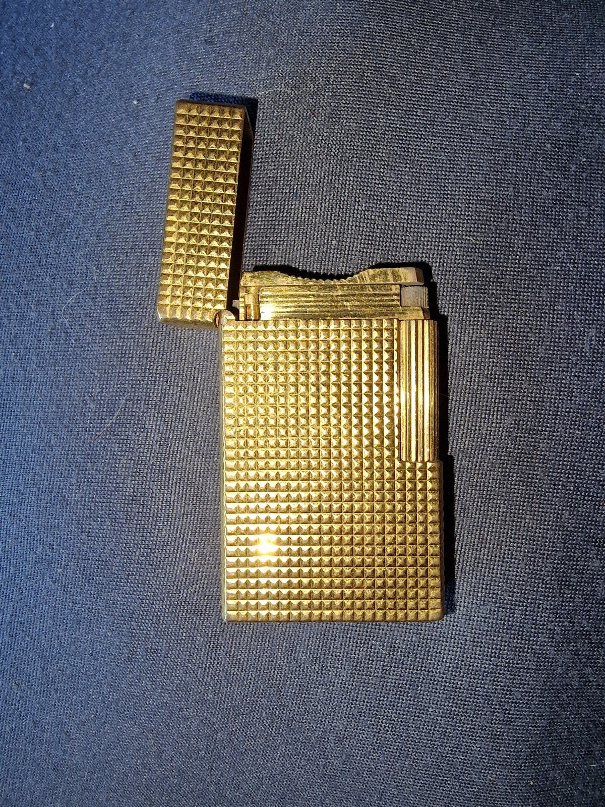 briquet dupont, Enlèvement, Briquet