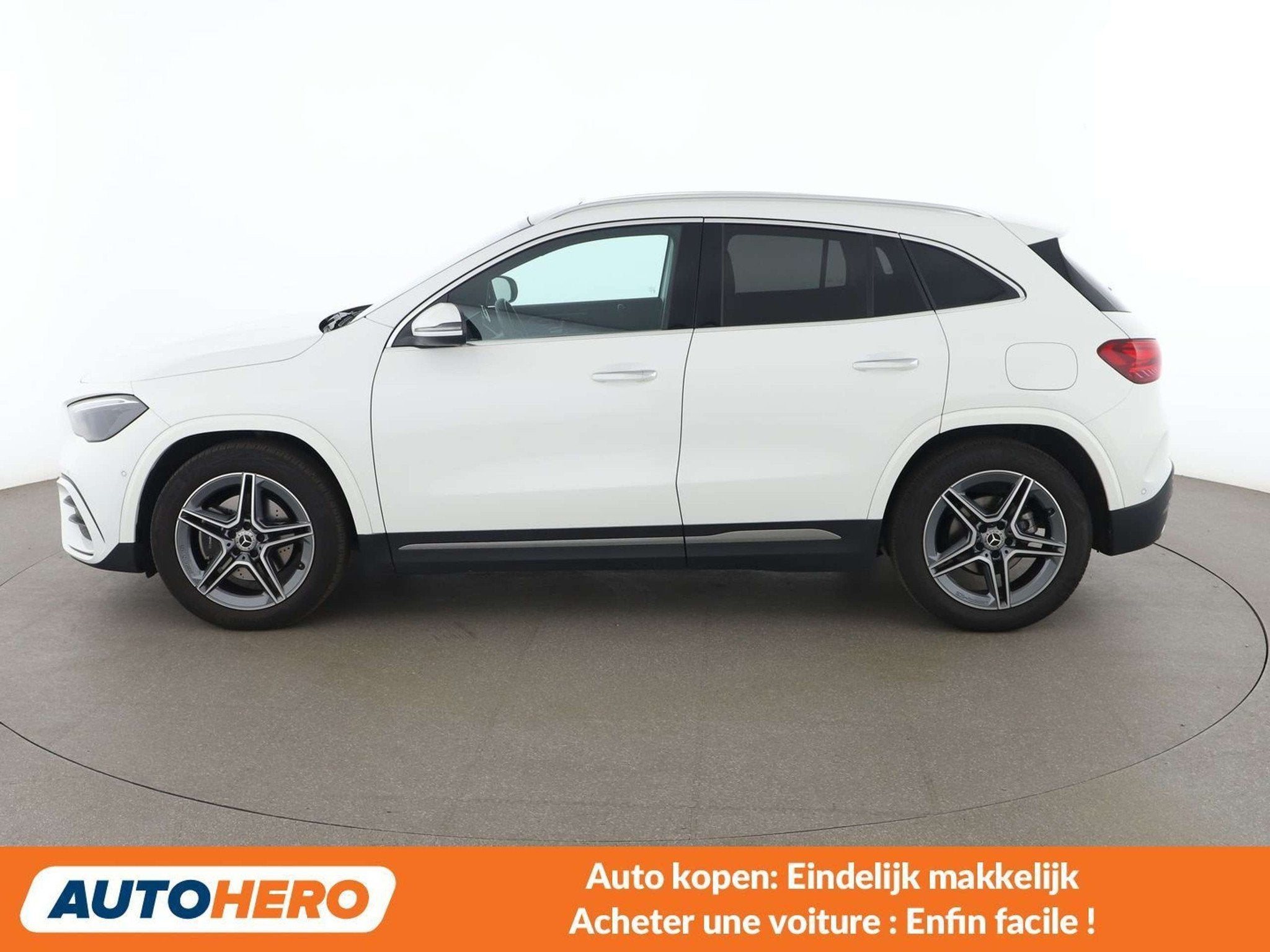 Mercedes-Benz GLA 180 GLA 180 Mild-Hybrid AMG Line, Gebruikt, Wit, 5 zetels, 5 deurs