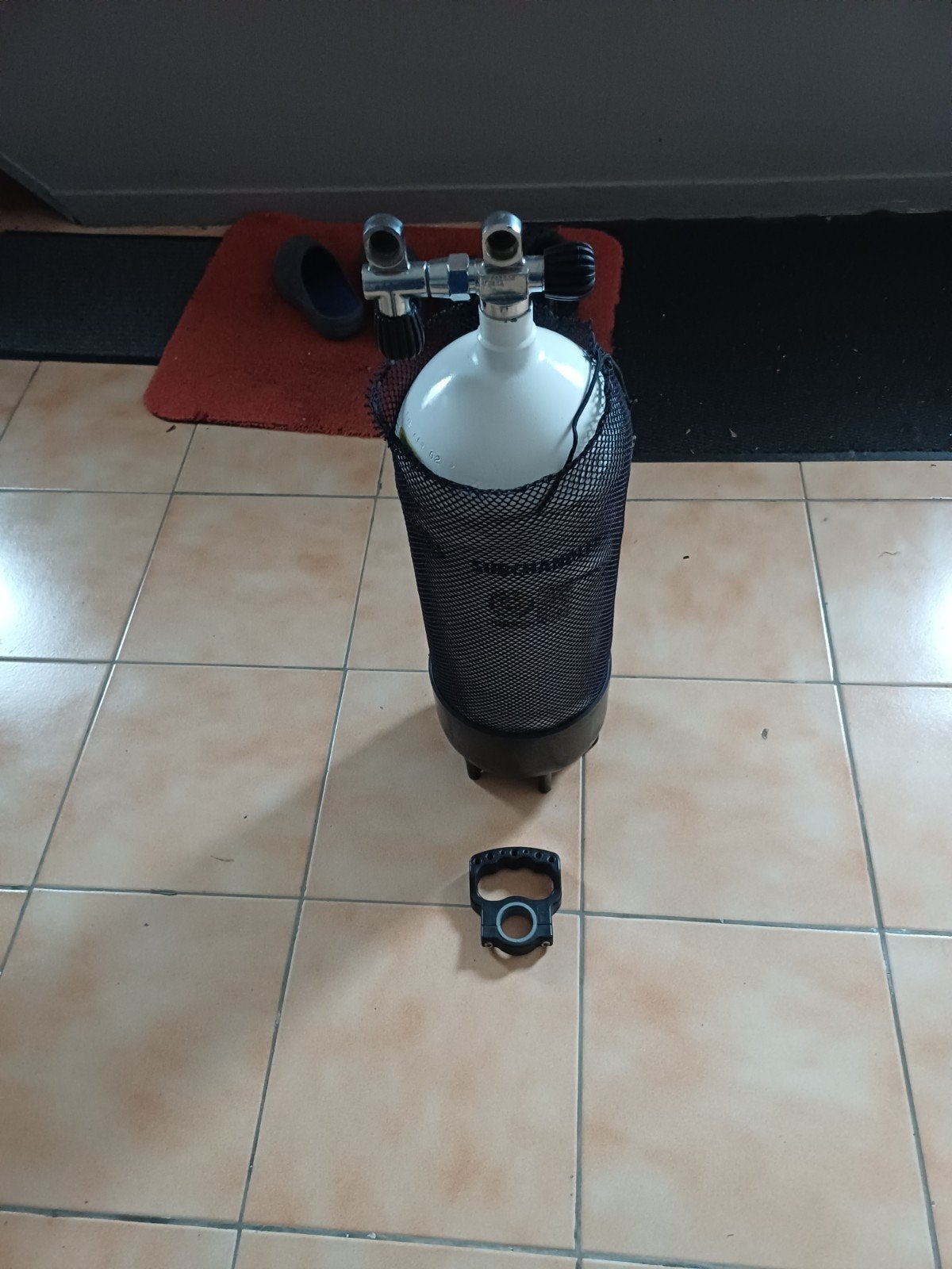 Bouteille 15 L 230B En ordre d'épreuve 10/26, Sports nautiques & Bateaux, Enlèvement, Utilisé
