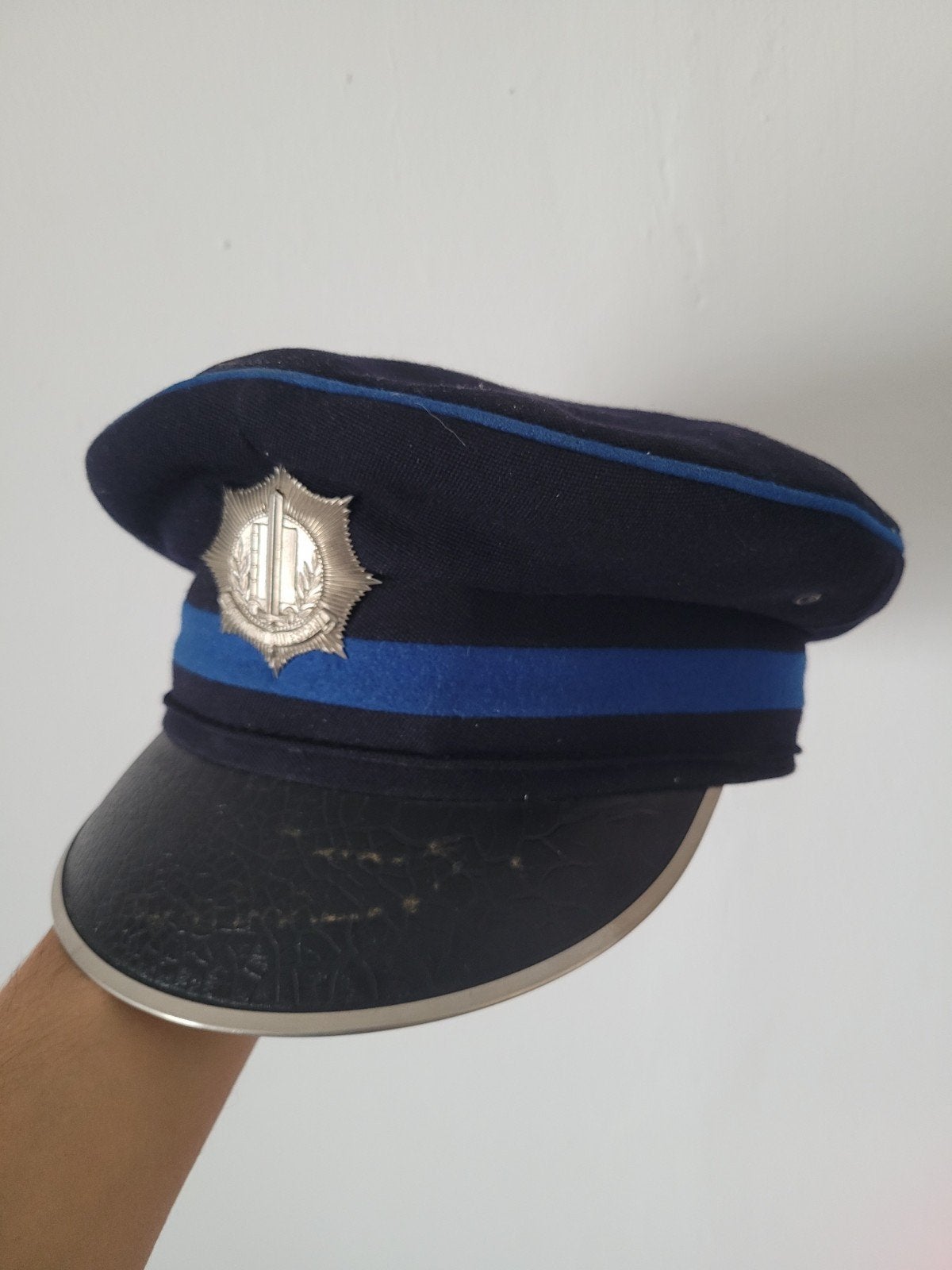 Képi de l'ancienne police municipale Néerlandaise, Enlèvement ou Envoi, Porté, 58 ou 59 cm (L, 7¼ ou ⅜ pouces), Chapeau