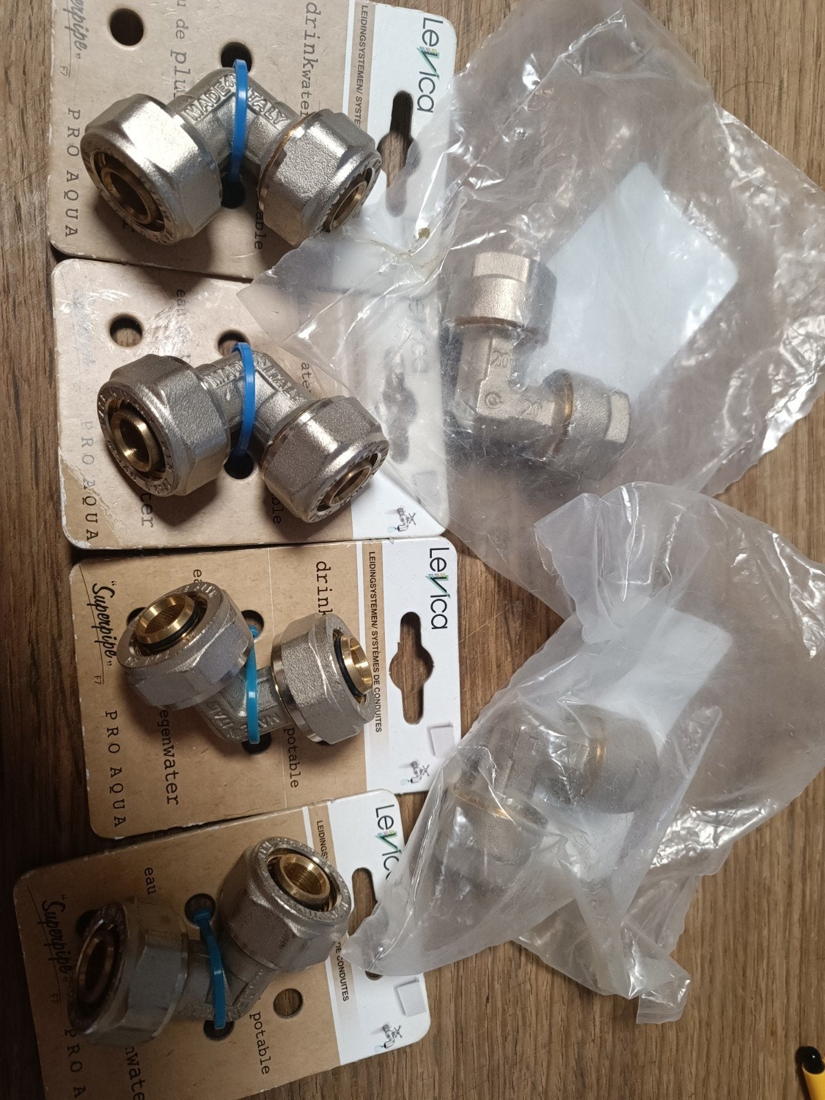 a vendre  raccord multicouche dia 20, Bricolage & Construction, Sanitaire, Enlèvement, Neuf, Autres types