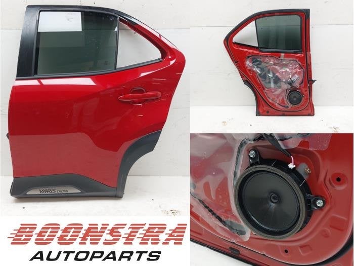 Portier 4Deurs links-achter van een Toyota Yaris Cross (Yari, Gebruikt, -, Deur, -