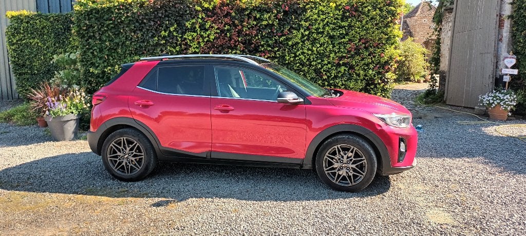 Jolie Kia Stonic Black Edition, Autos, Kia, Rouge, Achat, Euro 6, Noir