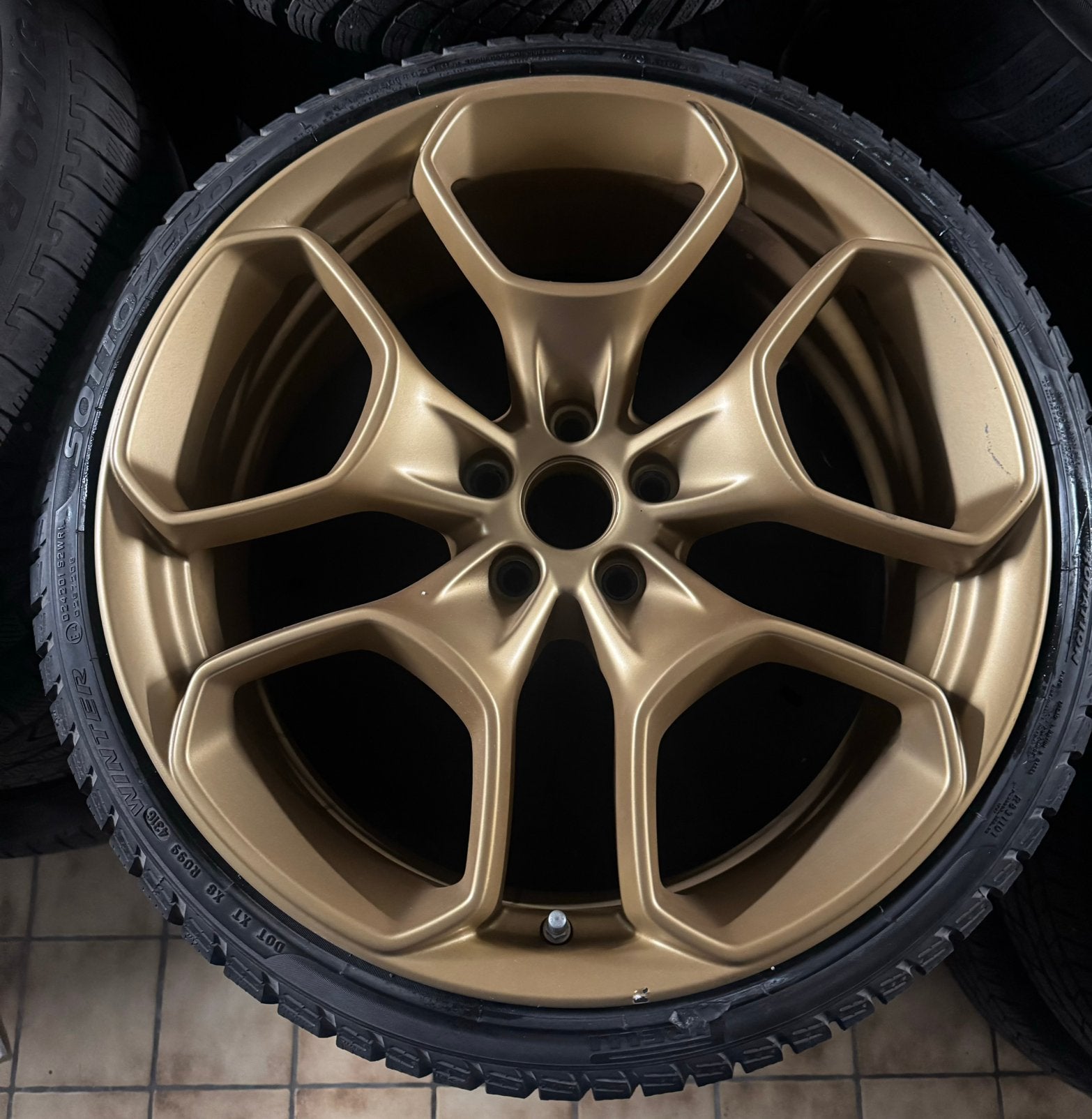 20" VELGEN + PIRELLI WINTERBANDEN — LAMBORGHINI HURACÁN, Auto-onderdelen, Ophalen, Winterbanden, Band(en), 20 inch