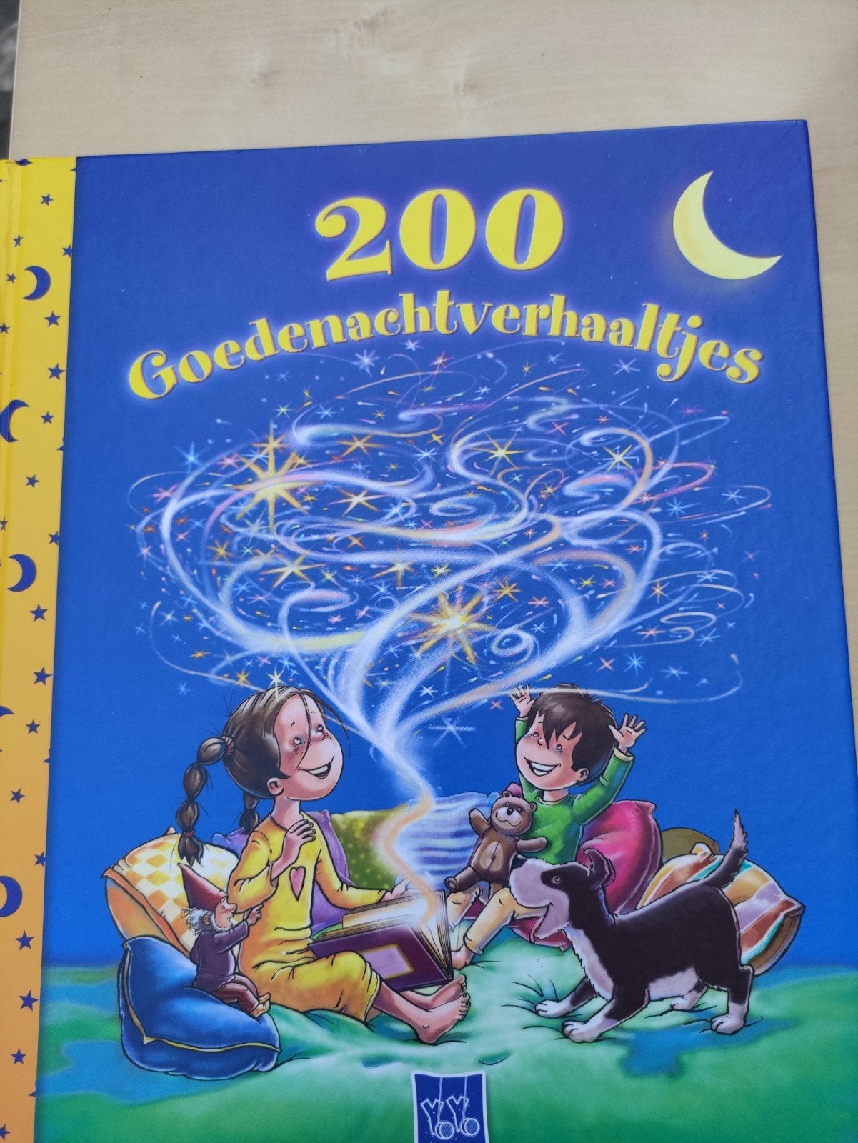 200 goedenachtverhaaltjes, Boeken, Ophalen