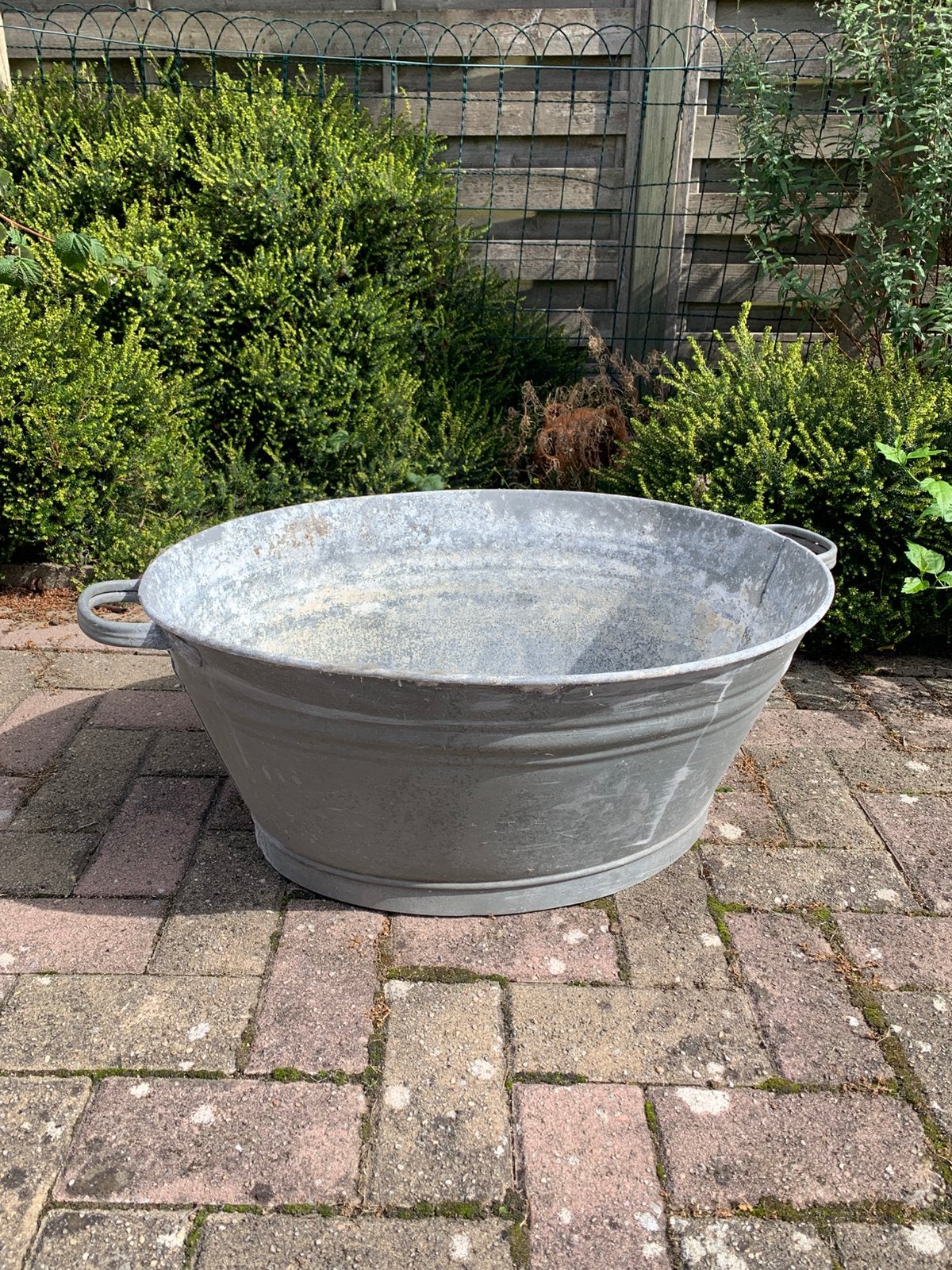 Belle grande vasque et lavabo en zinc (70 cm), Enlèvement, Comme neuf, Balcon