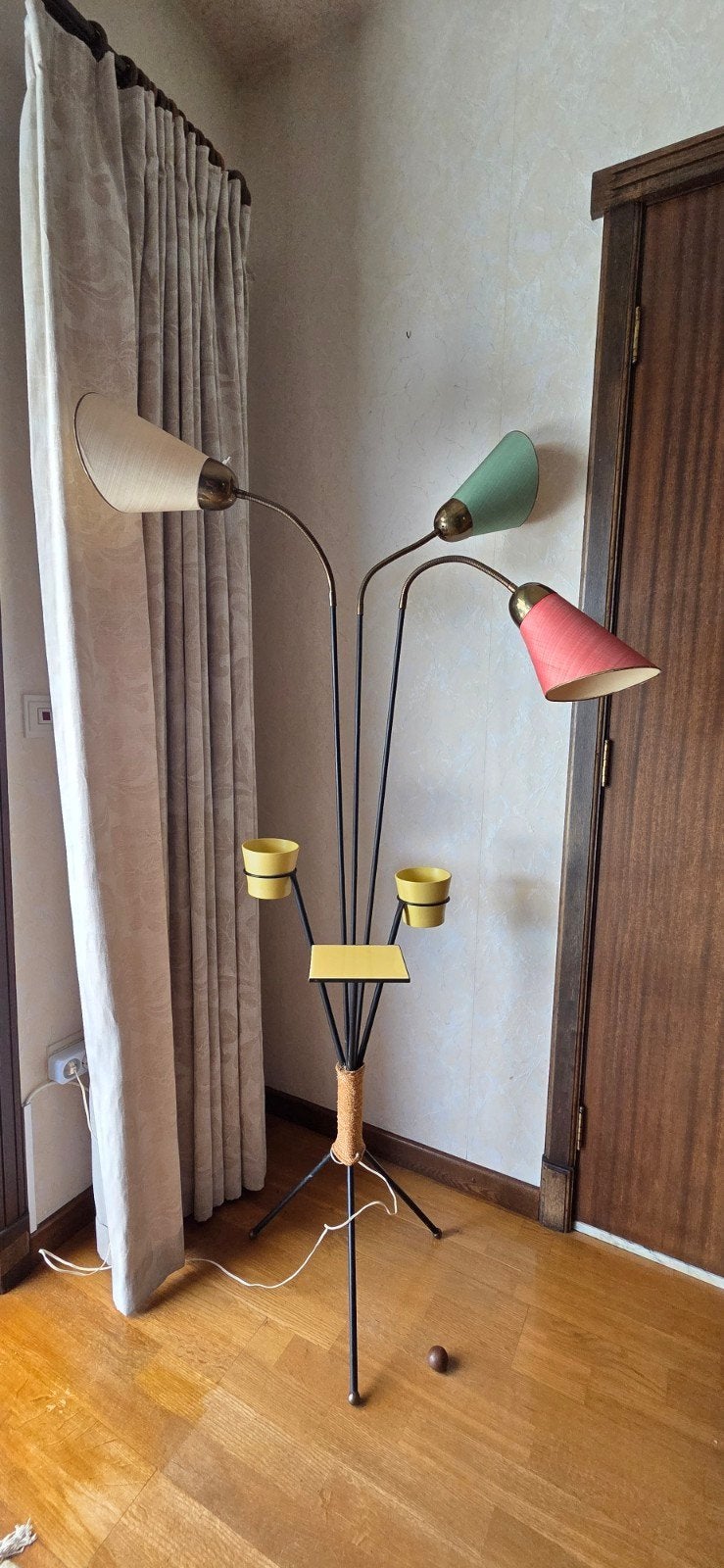 Design lamp driepoot Expo 58, Huis en Inrichting, Ophalen