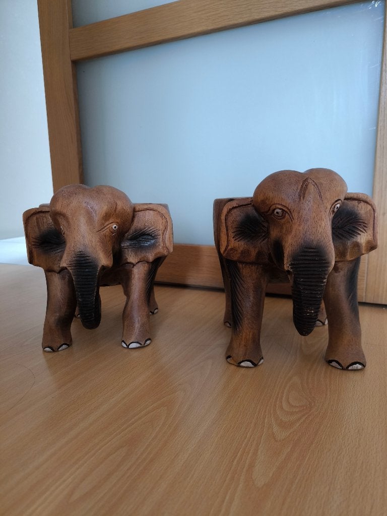 Houten olifant / decoratief (Thais restaurant), Antiek en Kunst, Ophalen, Azië, Hout