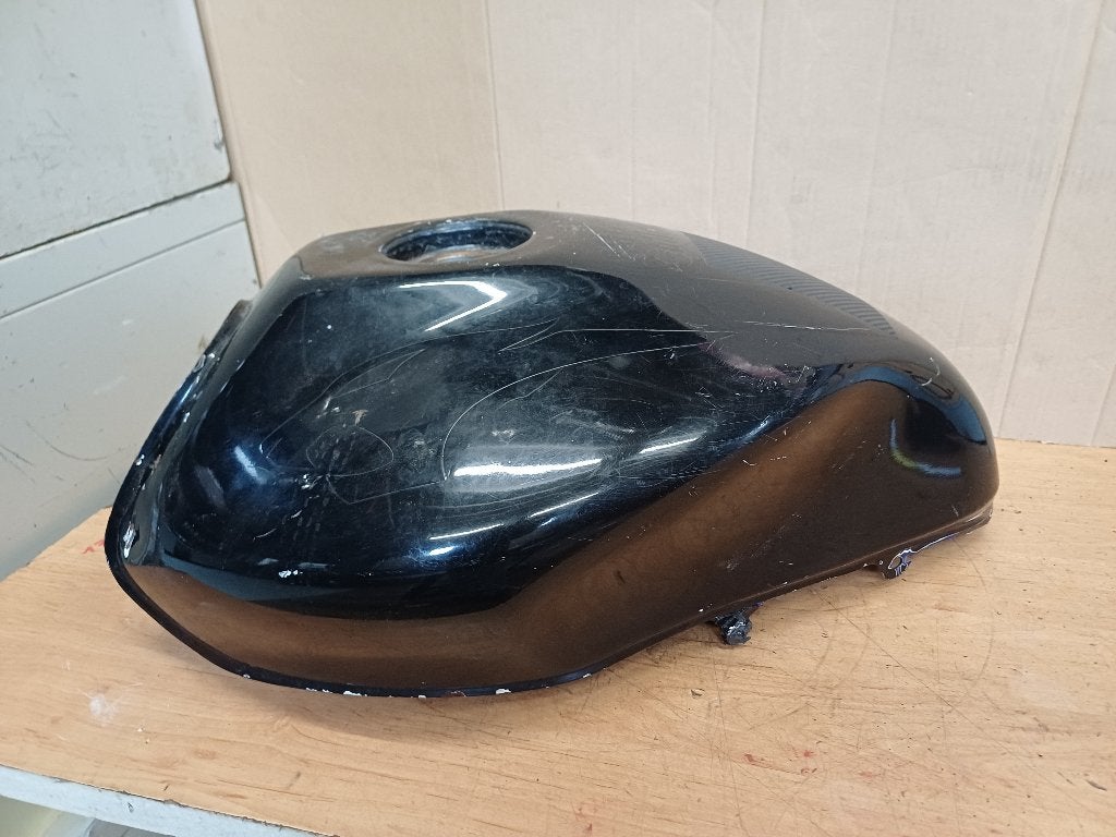 honda hornet 600 model "98-'02 benzinetank, Ophalen of Verzenden, Gebruikt