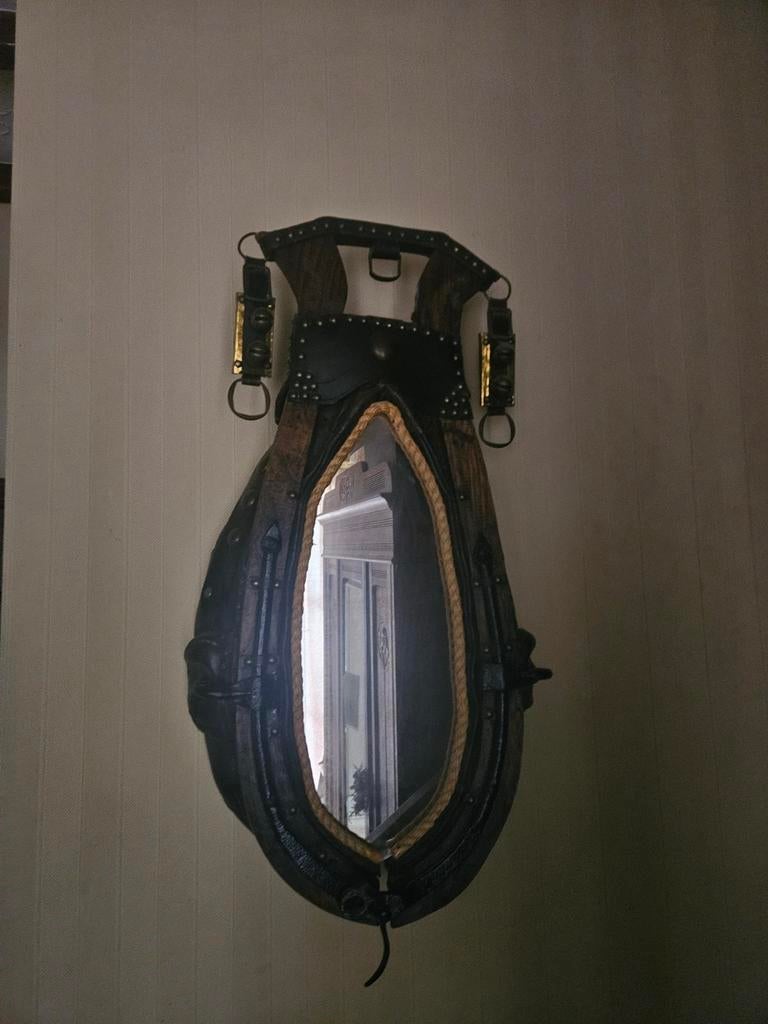 Beau miroir, très bon état., Enlèvement