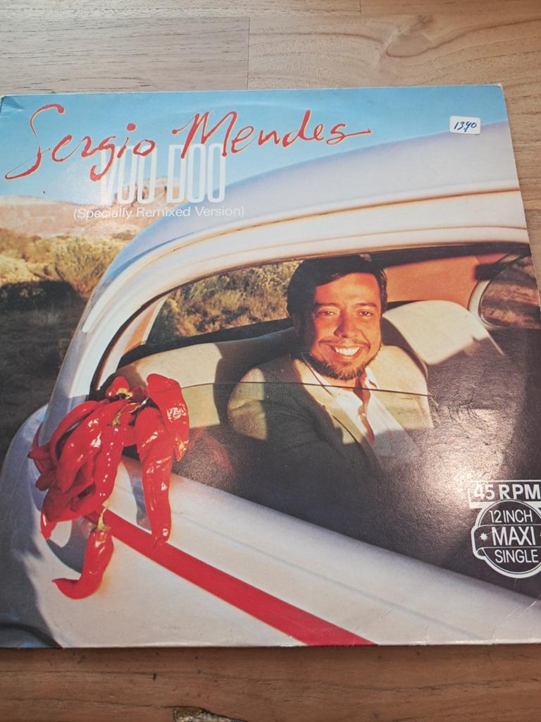 12inch Sergio Mendes, Cd's en Dvd's, Vinyl | Latin en Salsa, Fotohoes, Ophalen of Verzenden, Gebruikt, 12 inch
