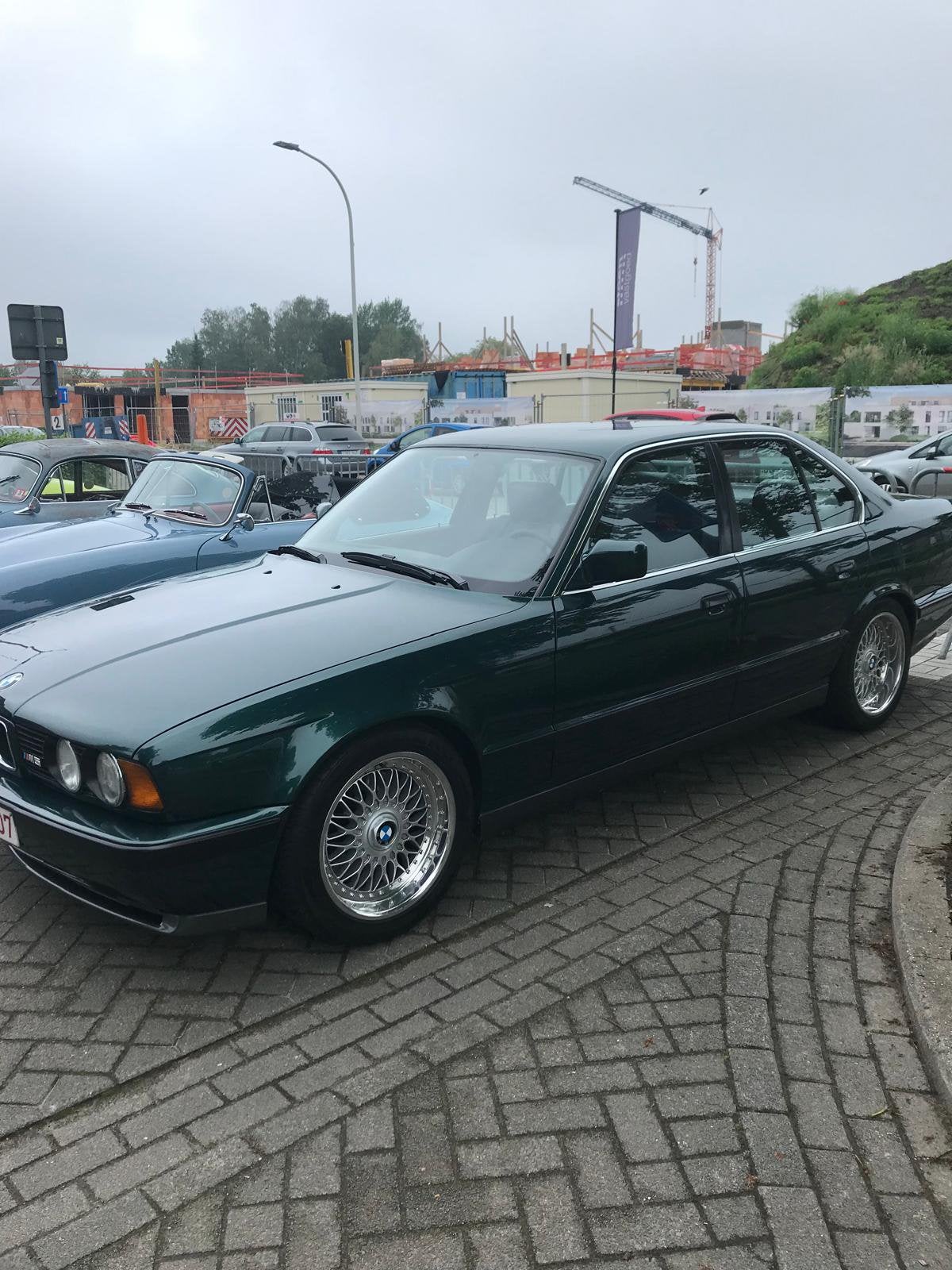 Bmw E34 M5 1990 à vendre en parfait état !, Autos, Oldtimers & Ancêtres, Achat, Boîte manuelle, Entretenue par le concessionnaire