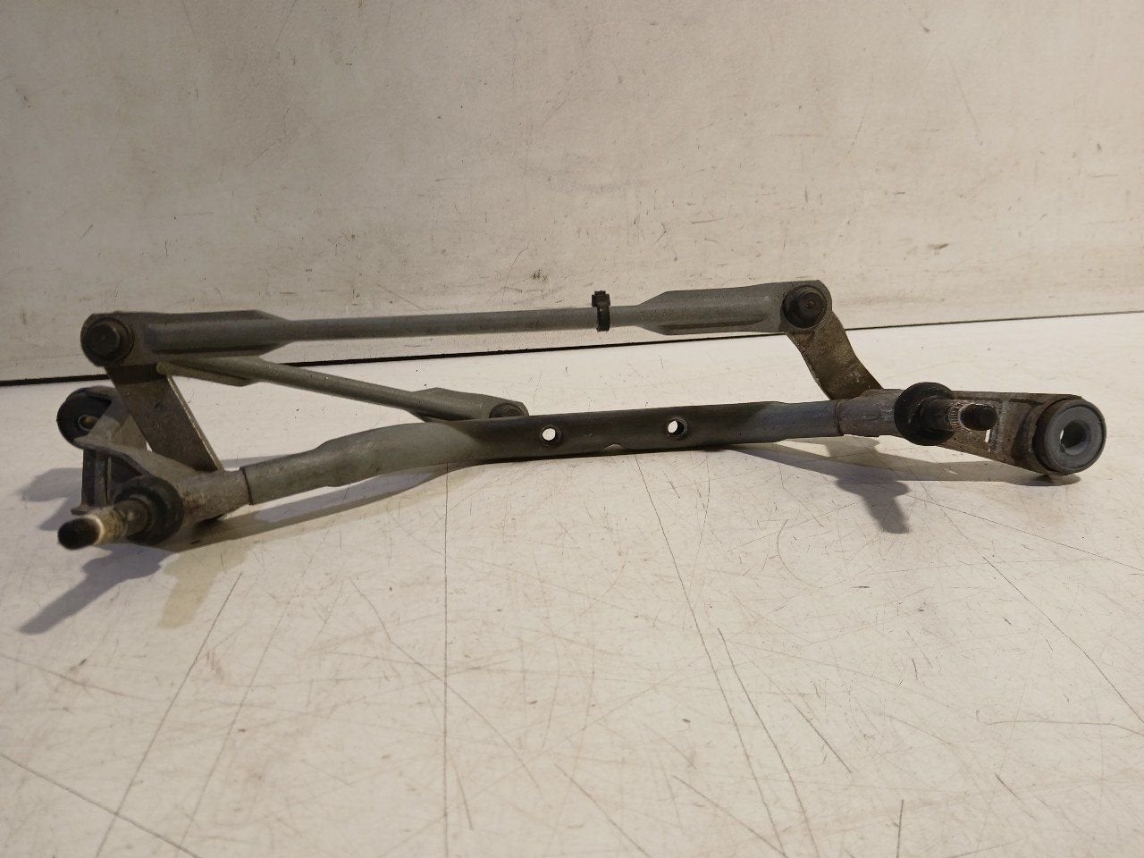 Ruitenwisser mechaniek voor Renault Clio, Onderdelen@venauto.nl, Van der Ven Autorecycling B.V., Ettenseweg 76, 4706 PB Roosendaal, The Netherlands