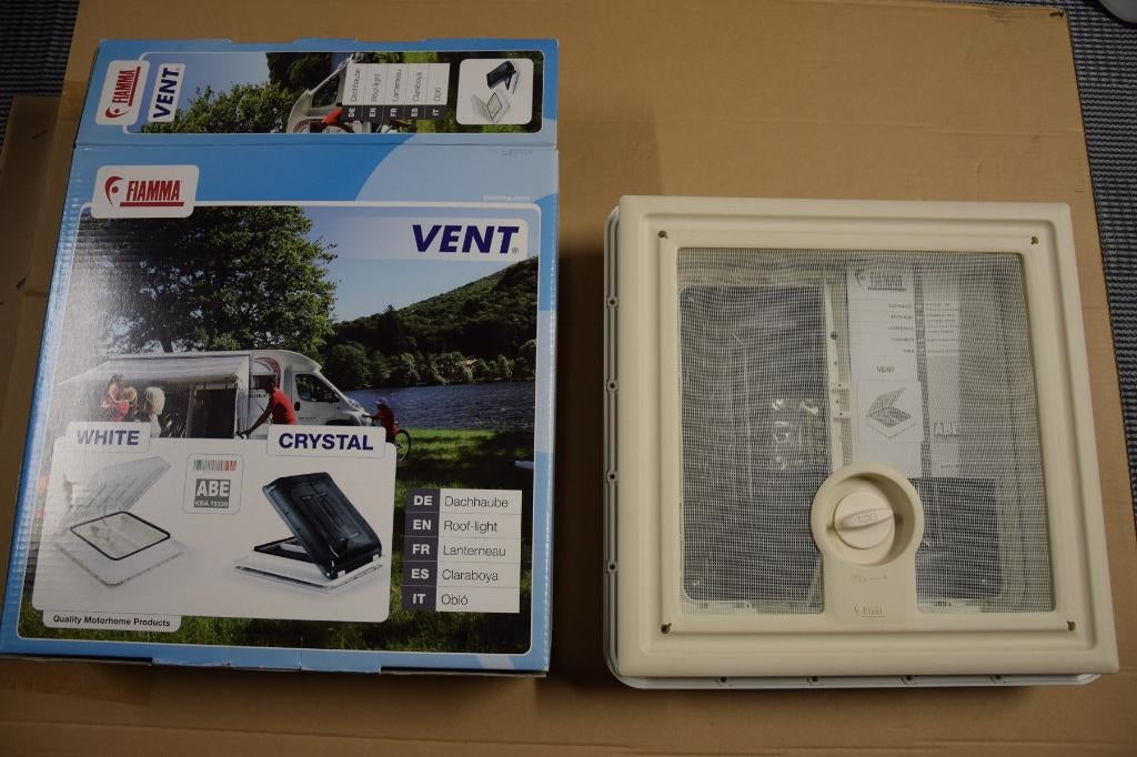 Nieuw Fiamma dakluik 45,5x45,5 cm-zonwerend+horgaas, Caravans en Kamperen, Mobilhomes, Bedrijf, Dakluik