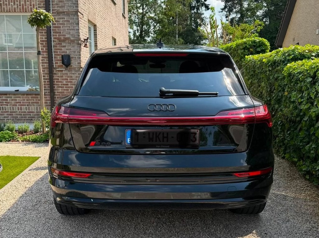Audi SQ8, Auto's, Automaat, Zwart, Bi-Xenon koplampen, Zwart