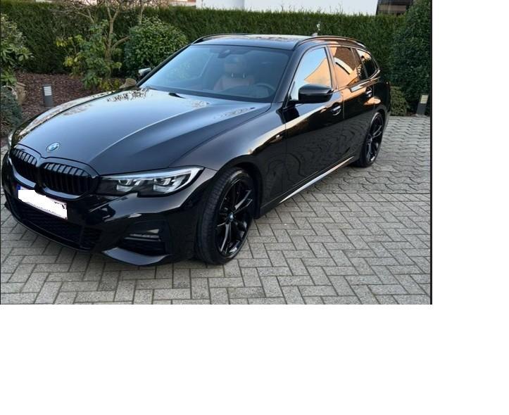bmw 320i 70dkm zo goed als full option, Automaat, Achterwielaandrijving, Euro 6, Zwart