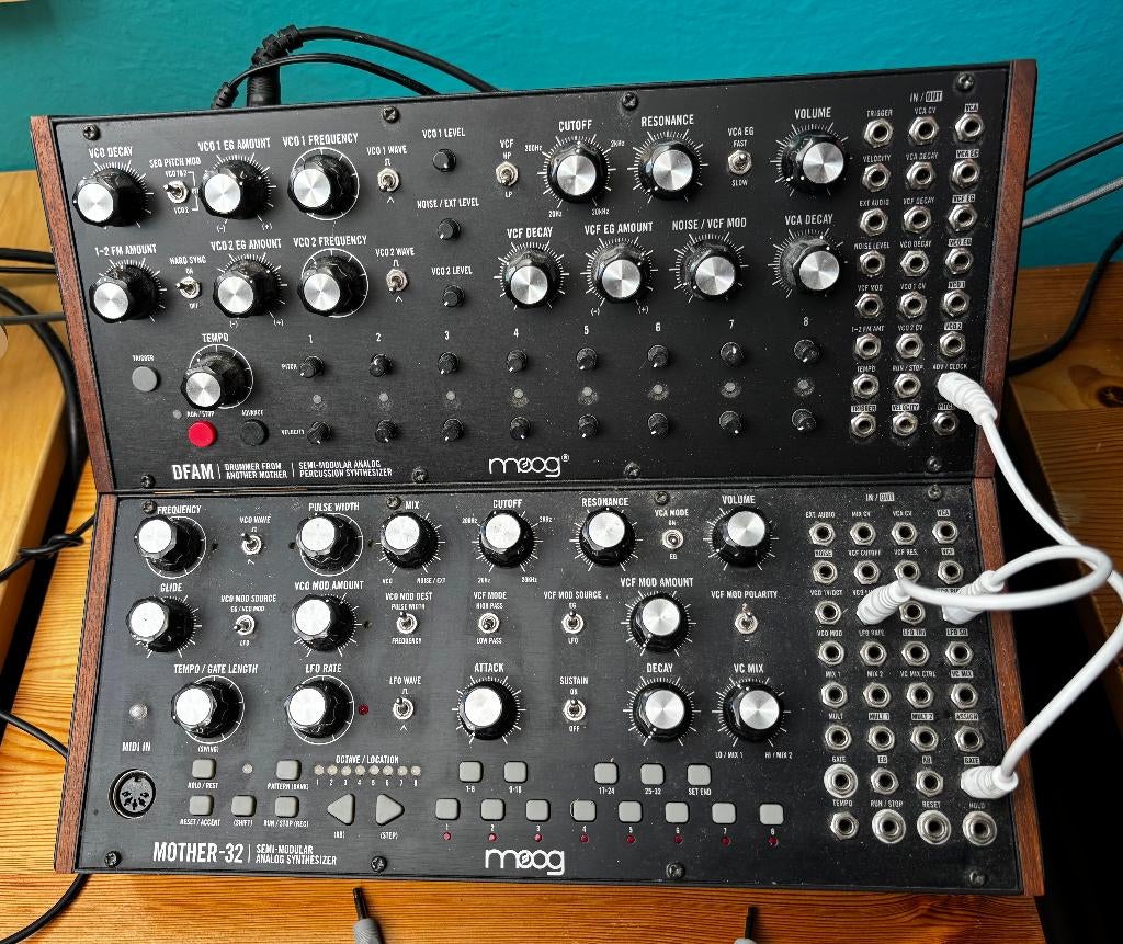 Moog synthesizers Mother 32  & Dfam, Musique & Instruments, Modules de son, Enlèvement ou Envoi, Utilisé, Autres marques