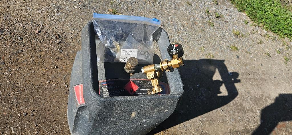 Bonbonne cube antar gaz 5kg +indicateur contrôle niveau, Enlèvement