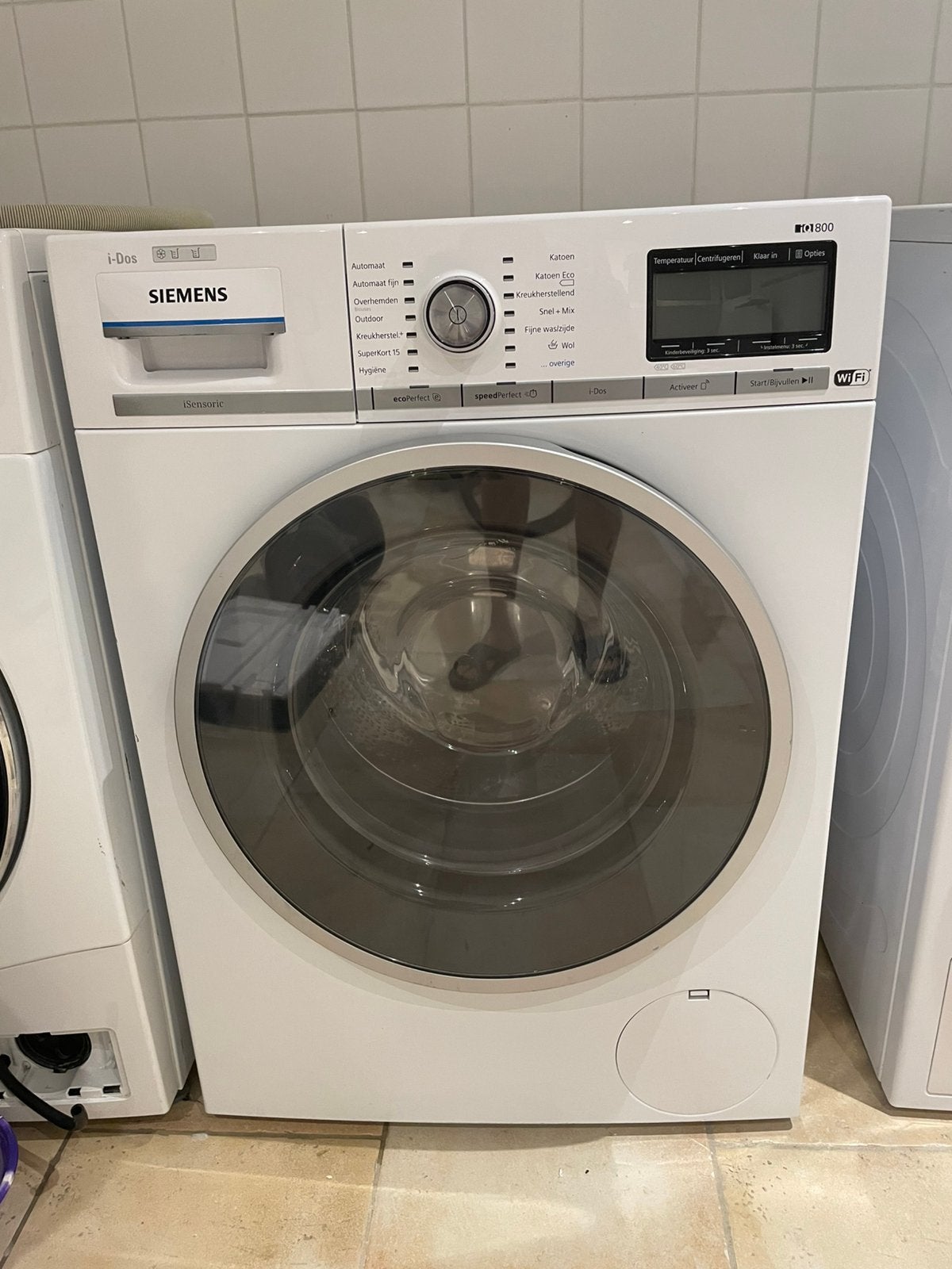 Lave-linge Siemens iQ800 i-DOS - 9 kg - 1600 tr/min - Wi-Fi, Electroménager, Reconditionné, Programme lavage à la main, 1600 tours ou plus