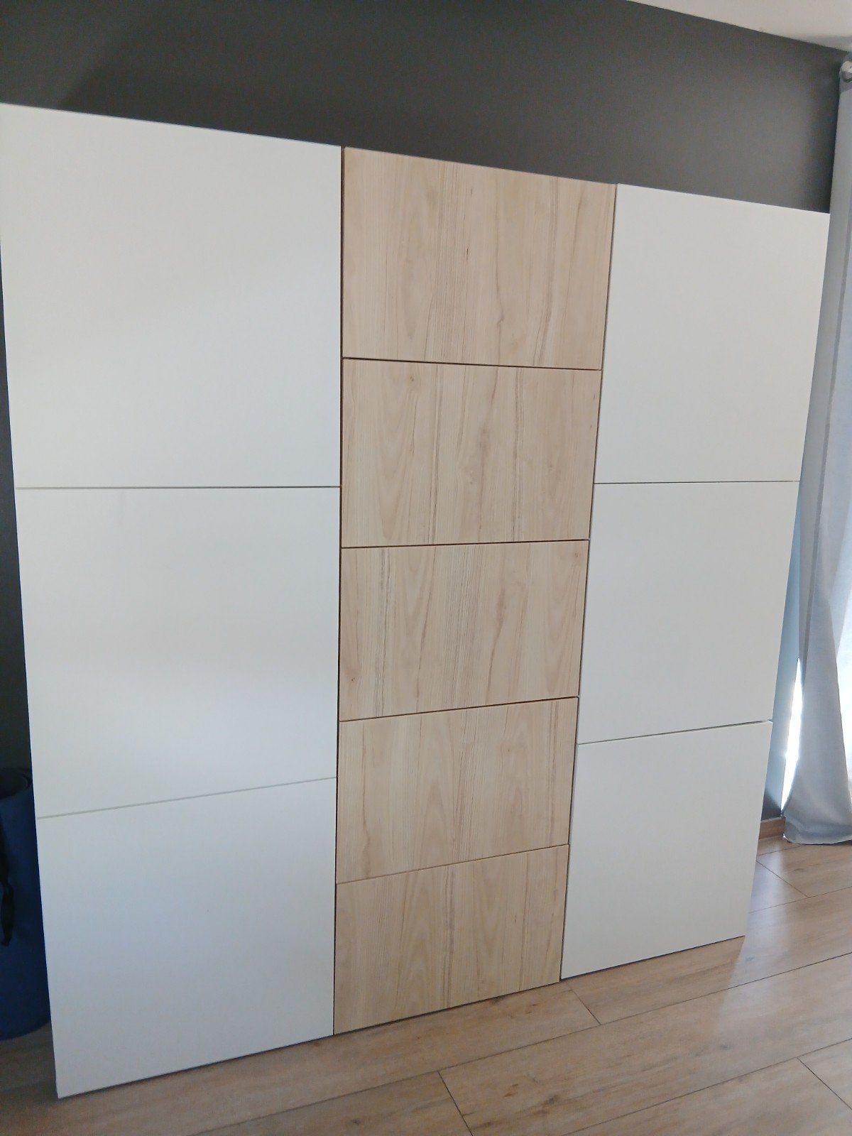 Kast living, Ophalen