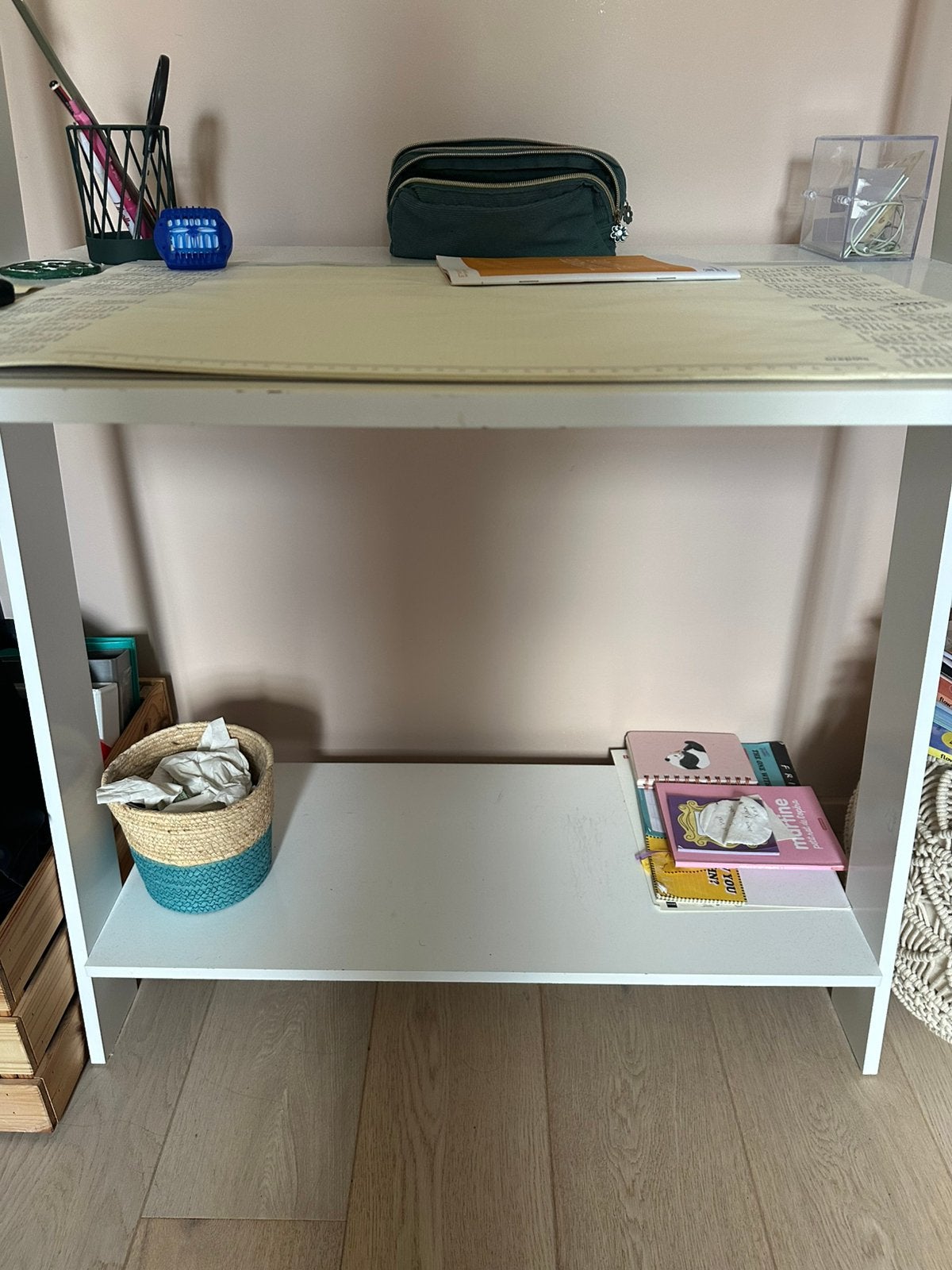 Bureau, Gebruikt, Scandinavisch, Spaanplaat of MDF, 80 cm