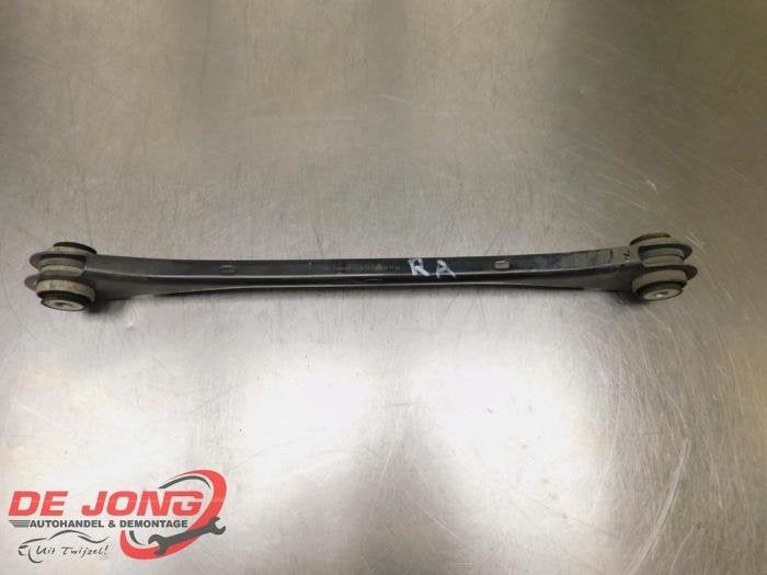 Bras de suspension bas arrière droit d'un BMW 1-Serie, -, 3 mois de garantie, Utilisé, -