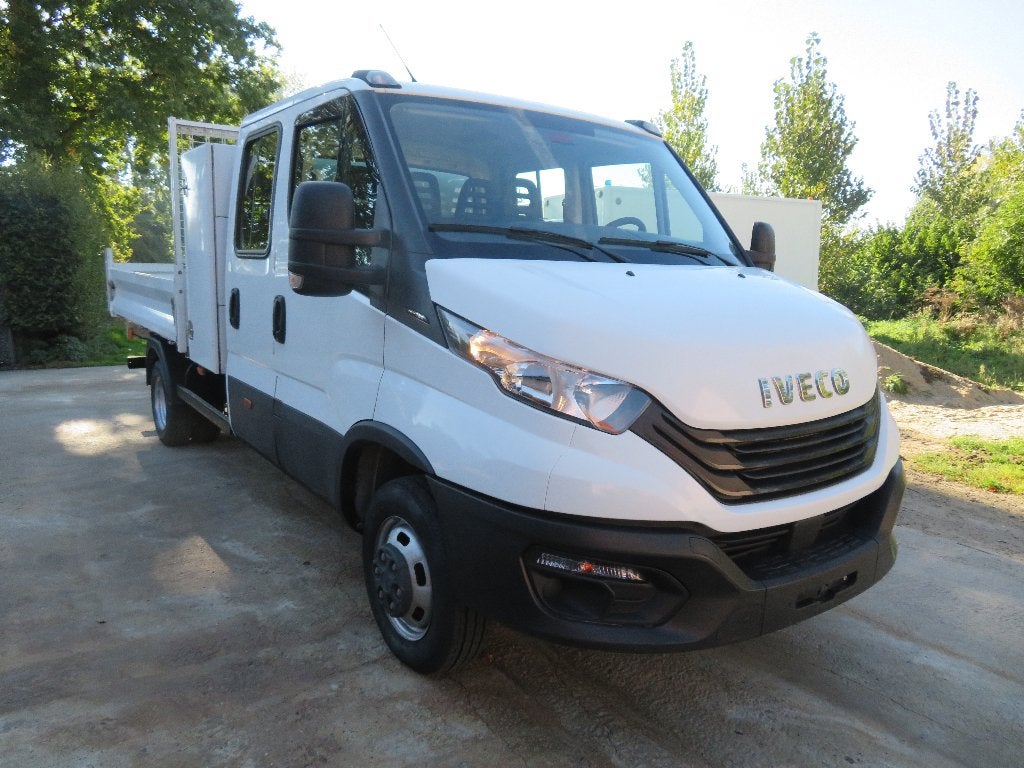 Iveco Daily 35C16 3.0 - DC - Kipper - 83.002km - 2022 - €6d, Autos, Achat, Boîte manuelle, Noir, Cuir synthéthique