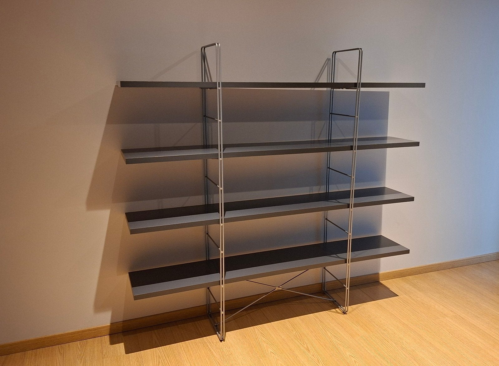 Ikea wandrek Enetri (1999), Enlèvement