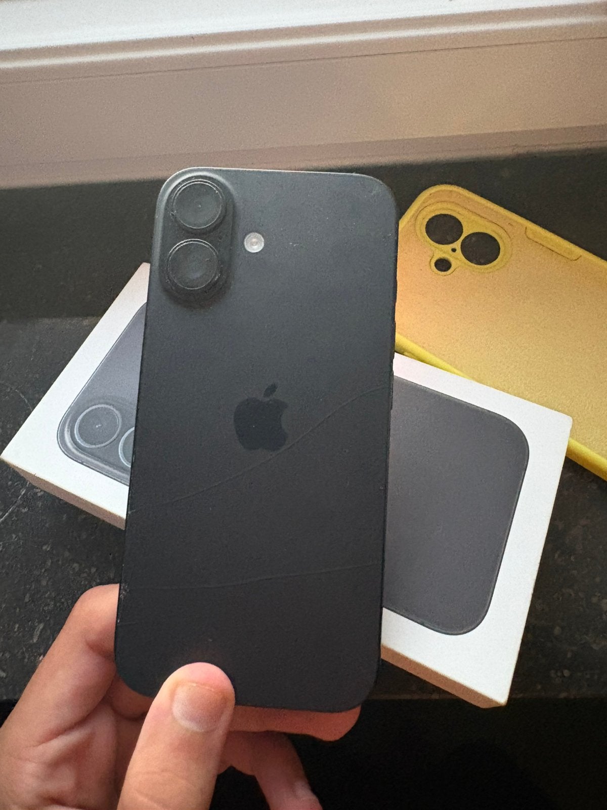 Iphone 16 noir, Télécoms, Enlèvement ou Envoi, Comme neuf, Noir, IPhone 16
