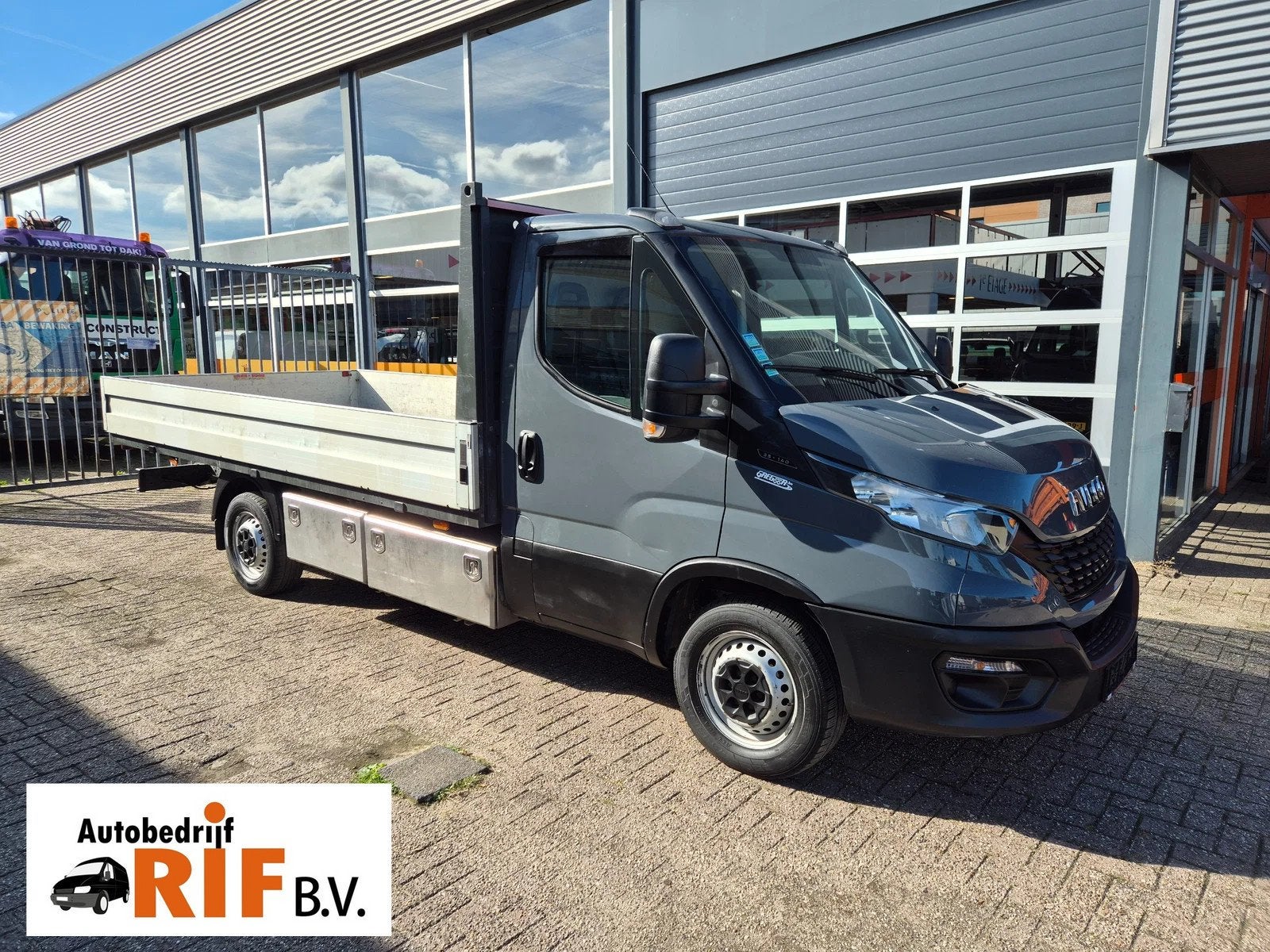 Iveco Daily 35S14 Open laadbak 4.13 m Euro 6, Argent ou Gris, Achat, Euro 6, Entreprise